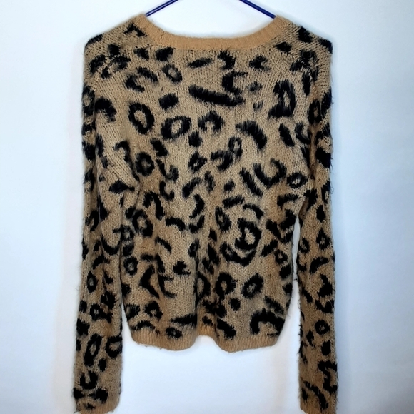 BP long sleeve Cheetah Print sweater sz small - Picture 2 of 3